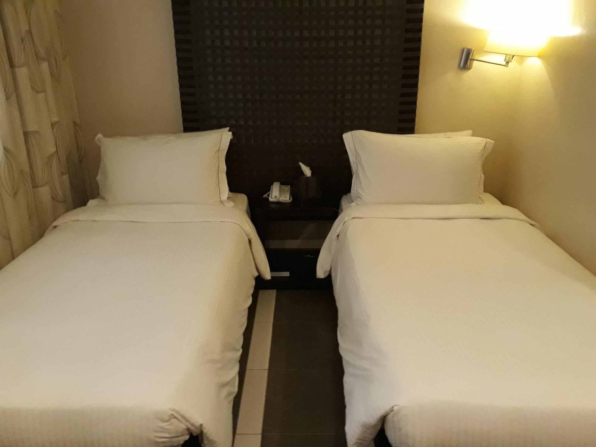 Hotel Venezia Legazpi Esterno foto