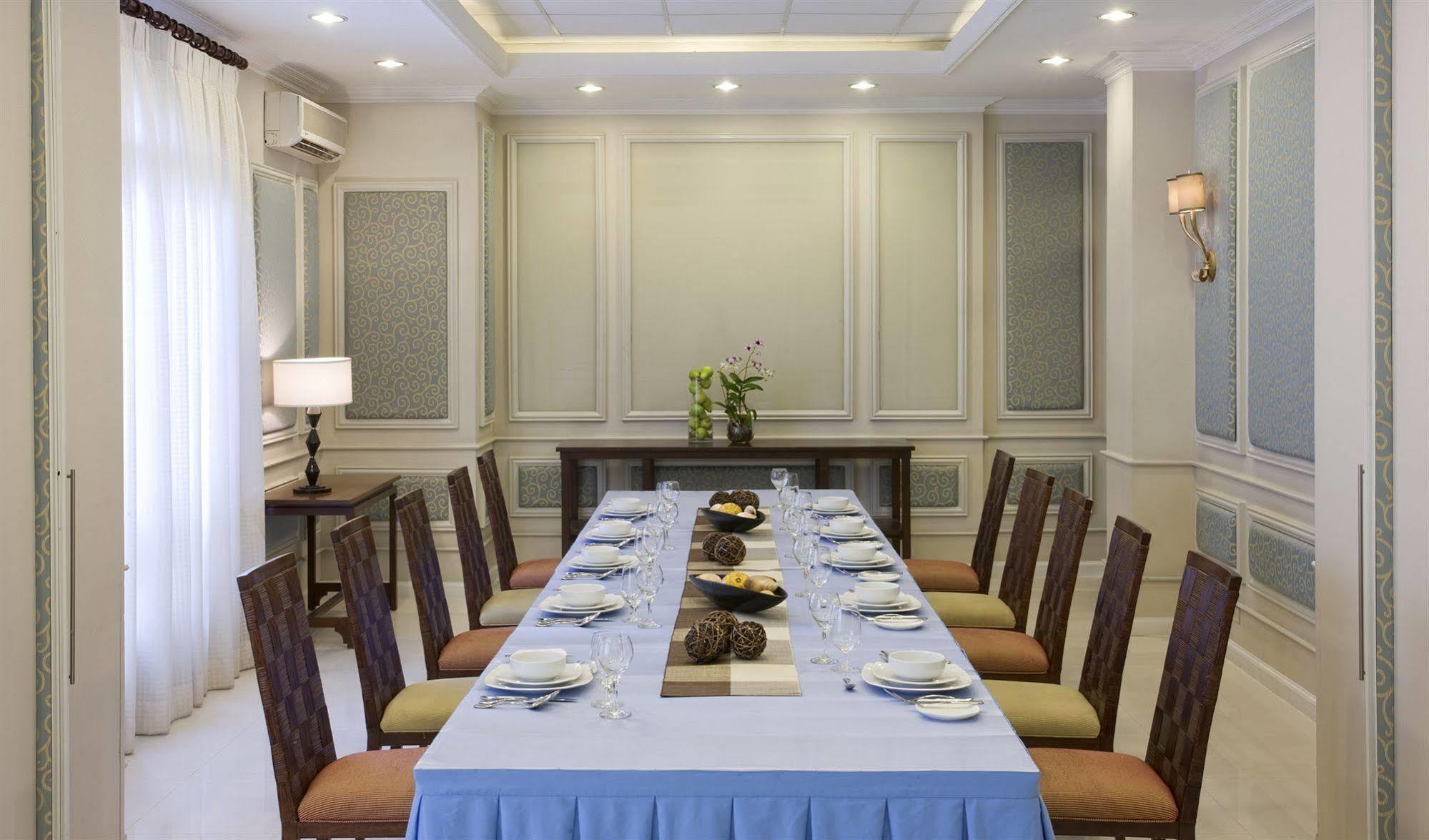 Hotel Venezia Legazpi Esterno foto